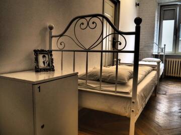 Двухместный номер с 1 кроватью в  Hostel Chmielna 5 Rooms & Apartments
